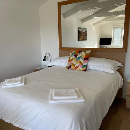 Spacious Lodge With King Sized Bed Inveraray Exterior photo